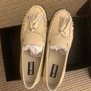 NWT! ALOHAS Loafers with Tassels US Women 7